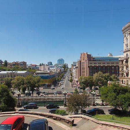 Central Area Apartments Киев Екстериор снимка