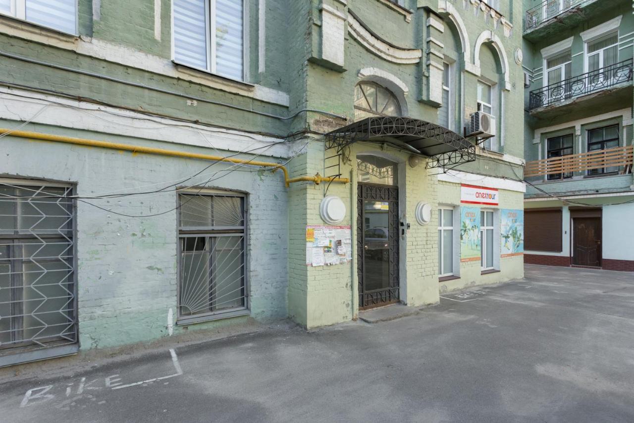 Central Area Apartments Киев Екстериор снимка