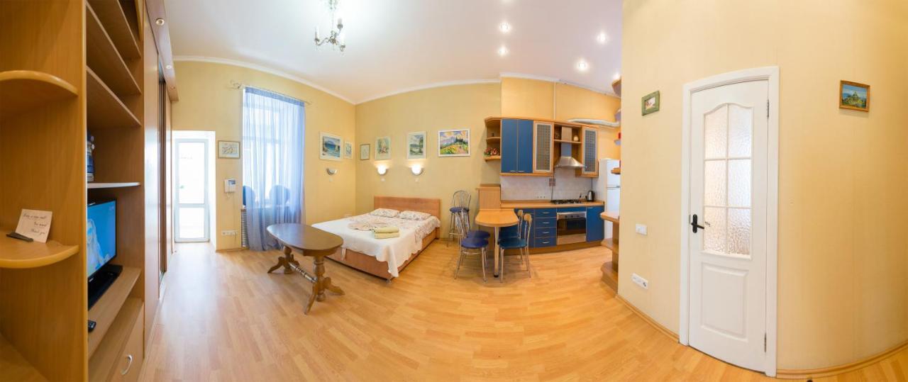 Central Area Apartments Киев Екстериор снимка