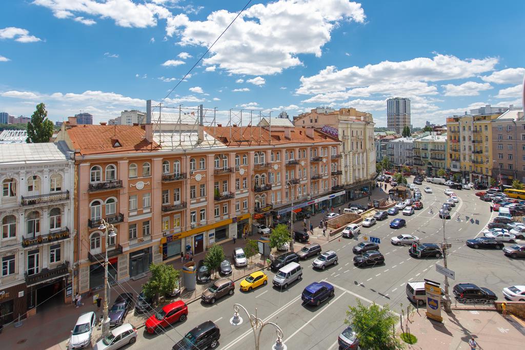 Central Area Apartments Киев Екстериор снимка