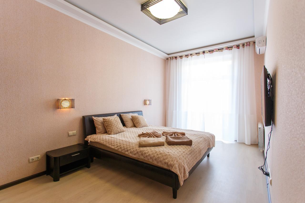 Central Area Apartments Киев Екстериор снимка