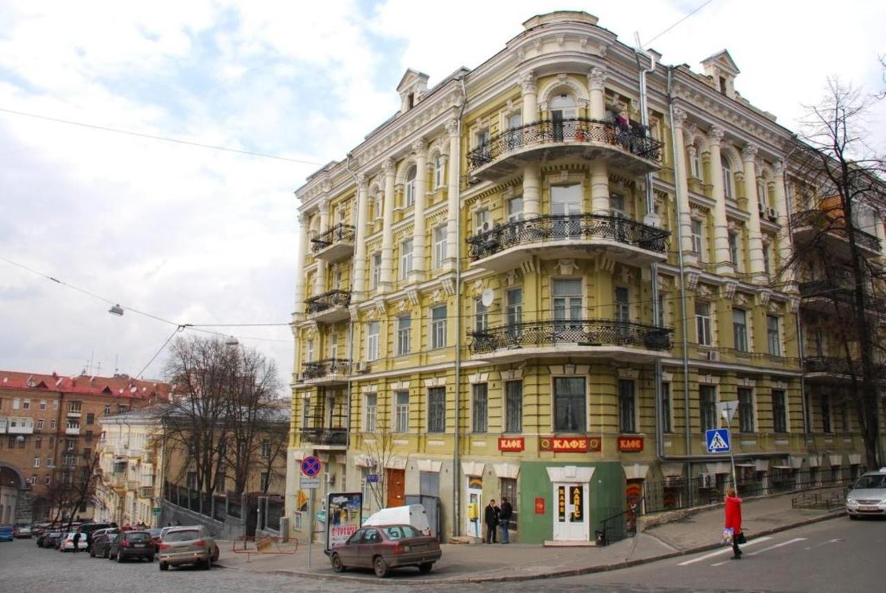 Central Area Apartments Киев Екстериор снимка