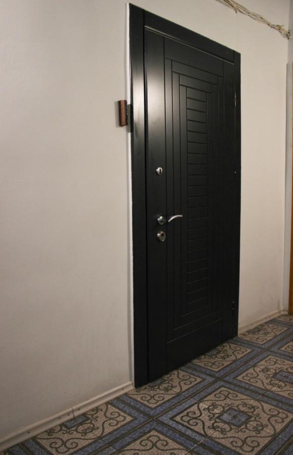 Central Area Apartments Киев Екстериор снимка