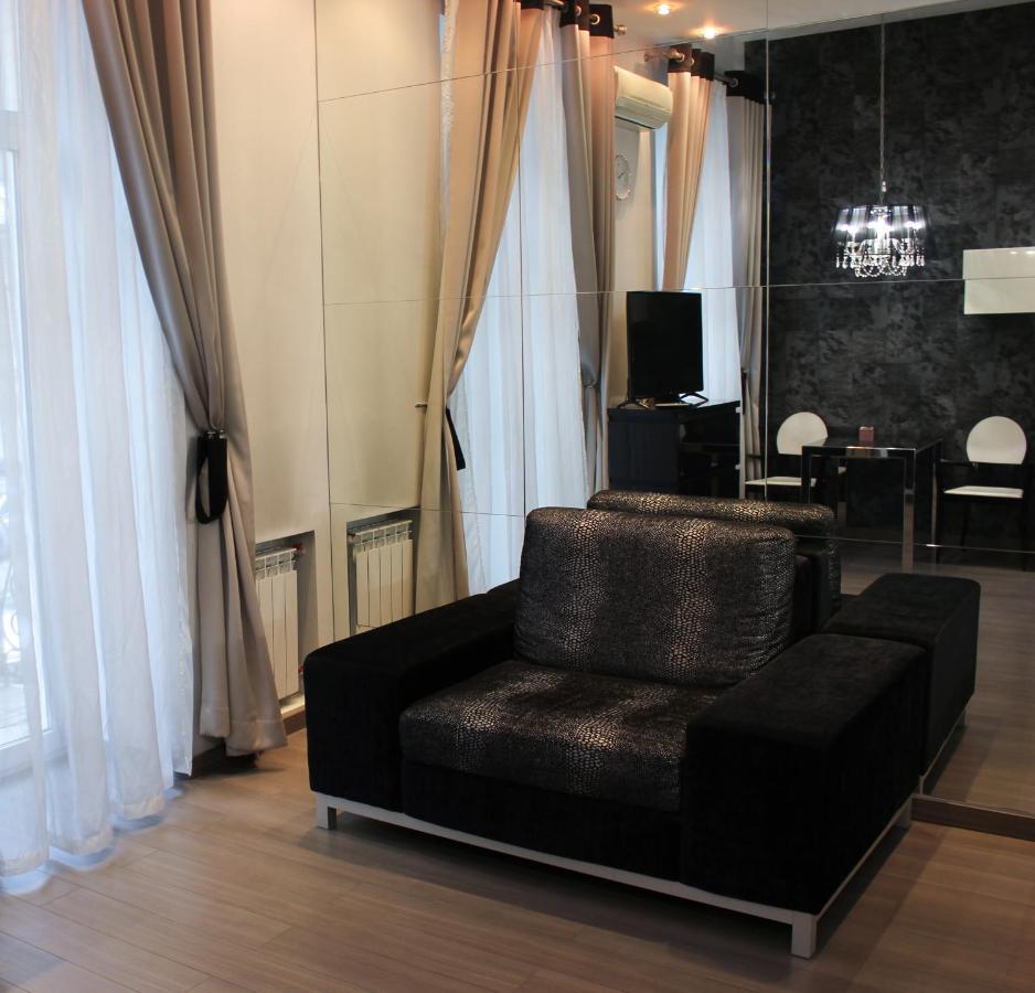 Central Area Apartments Киев Екстериор снимка