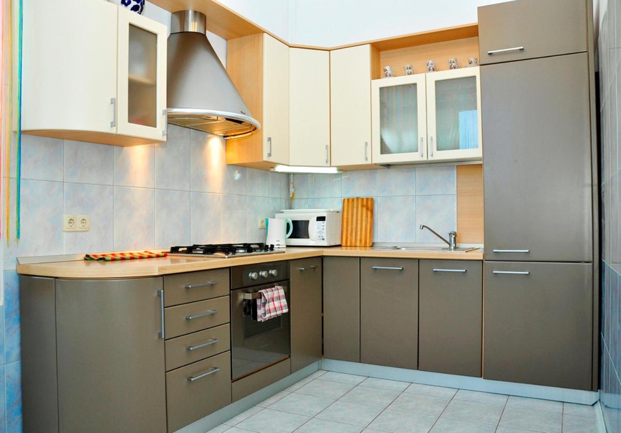 Central Area Apartments Киев Екстериор снимка